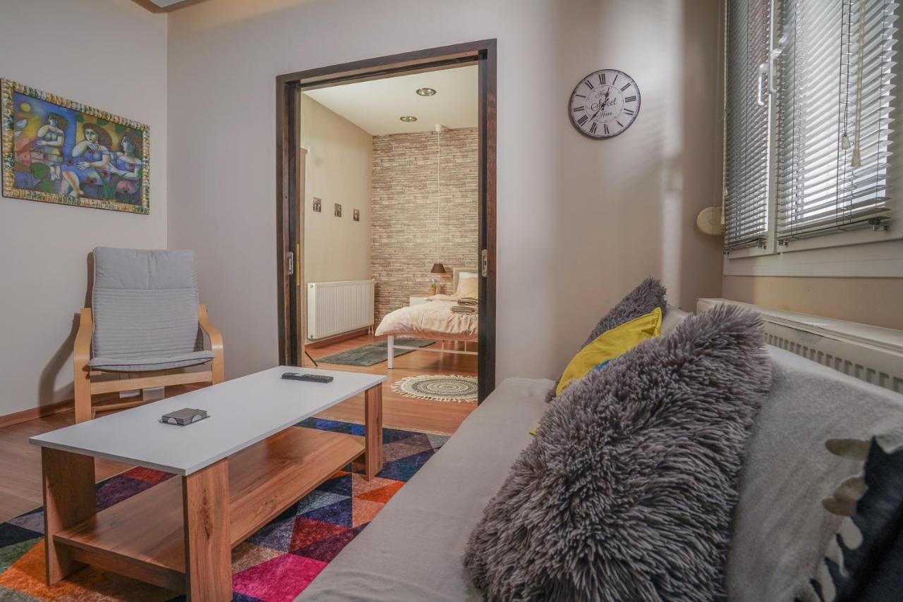Downtown Comfy Apartment Edessa Exterior photo