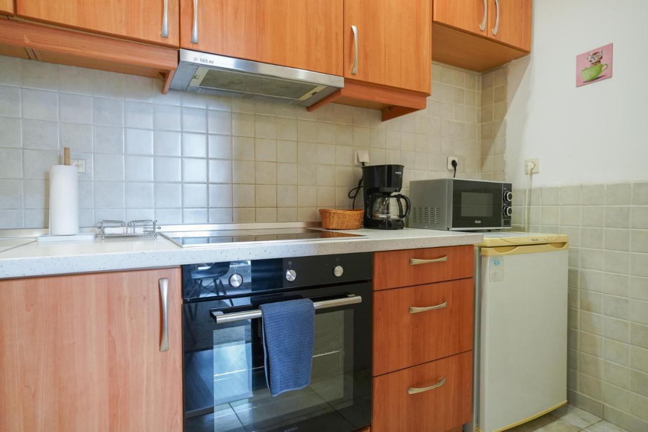 Downtown Comfy Apartment Edessa Exterior photo